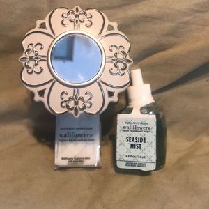 Bath and Body Works wallflower and refill